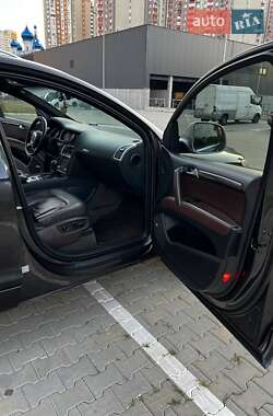 Внедорожник / Кроссовер Audi Q7 2006 в 