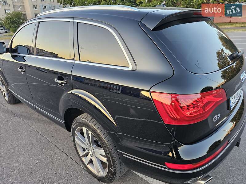 Внедорожник / Кроссовер Audi Q7 2013 в Кропивницком