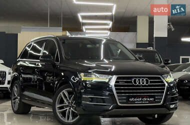 Внедорожник / Кроссовер Audi Q7 2016 в Николаеве