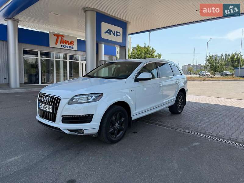 Позашляховик / Кросовер Audi Q7 2015 в Миколаєві