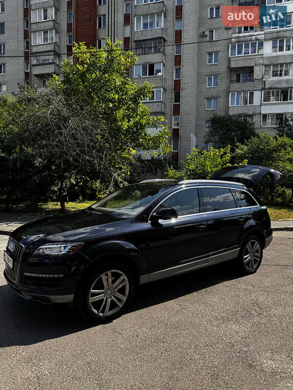 Позашляховик / Кросовер Audi Q7 2013 в Львові