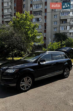 Внедорожник / Кроссовер Audi Q7 2013 в 