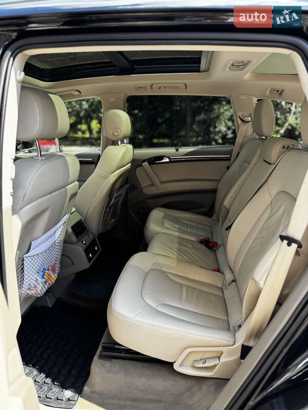 Позашляховик / Кросовер Audi Q7 2013 в Львові