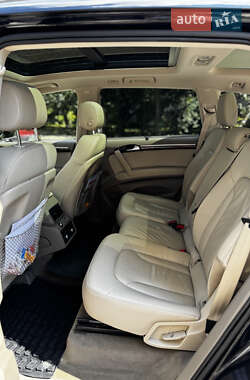 Внедорожник / Кроссовер Audi Q7 2013 в 