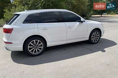 Внедорожник / Кроссовер Audi Q7 2016 в Днепре