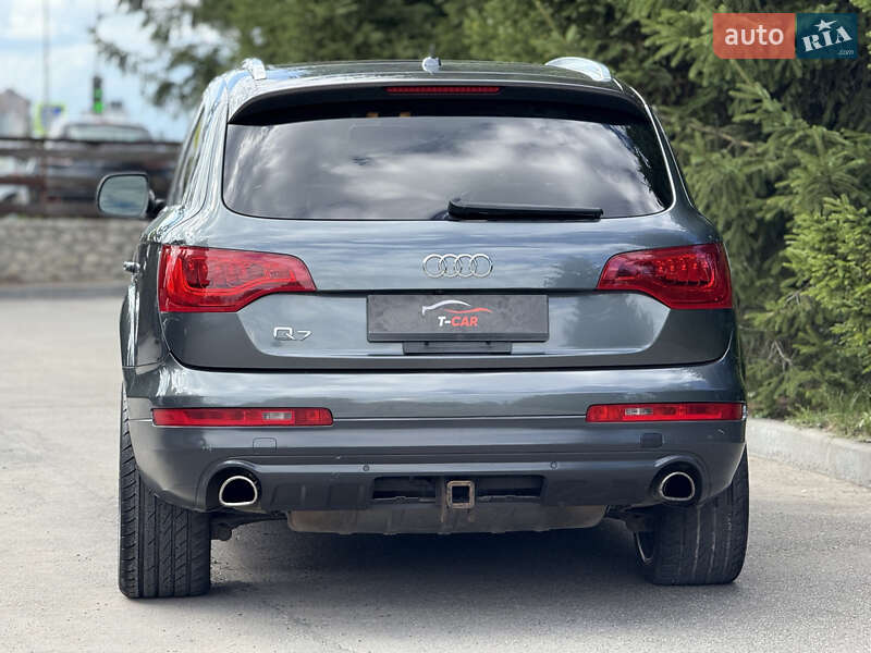 Позашляховик / Кросовер Audi Q7 2013 в Тернополі
