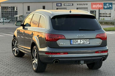 Внедорожник / Кроссовер Audi Q7 2013 в 