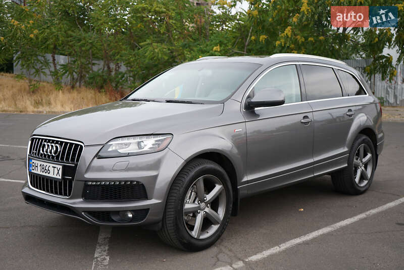 Внедорожник / Кроссовер Audi Q7 2013 в 