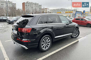 Позашляховик / Кросовер Audi Q7 2016 в 