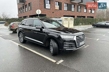 Позашляховик / Кросовер Audi Q7 2016 в 