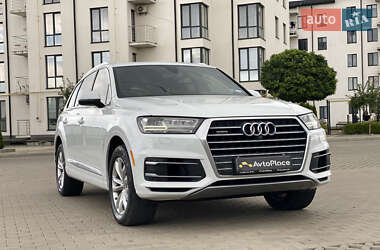 Позашляховик / Кросовер Audi Q7 2016 в 