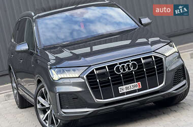 Внедорожник / Кроссовер Audi Q7 2020 в 