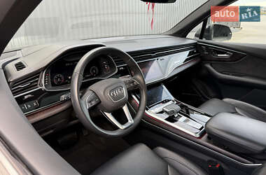 Внедорожник / Кроссовер Audi Q7 2020 в 