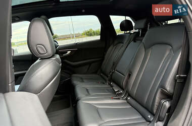 Внедорожник / Кроссовер Audi Q7 2020 в 