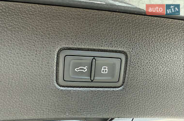 Внедорожник / Кроссовер Audi Q7 2020 в 