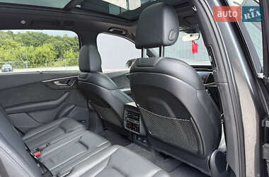 Внедорожник / Кроссовер Audi Q7 2020 в 