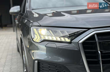 Внедорожник / Кроссовер Audi Q7 2020 в 