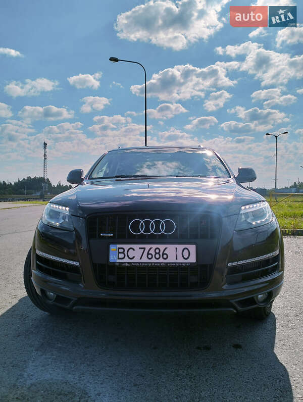 Позашляховик / Кросовер Audi Q7 2011 в Миколаєві