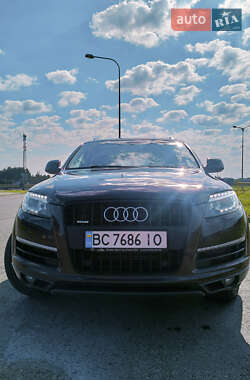 Внедорожник / Кроссовер Audi Q7 2011 в 