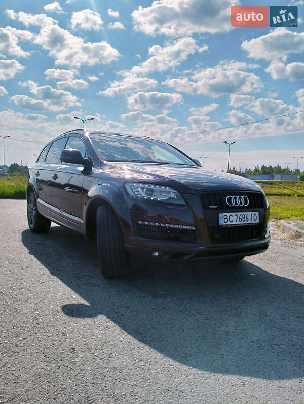 Позашляховик / Кросовер Audi Q7 2011 в Миколаєві