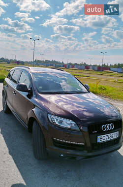 Внедорожник / Кроссовер Audi Q7 2011 в 