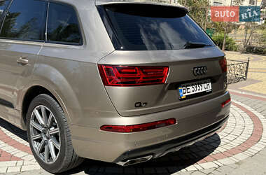 Внедорожник / Кроссовер Audi Q7 2018 в 