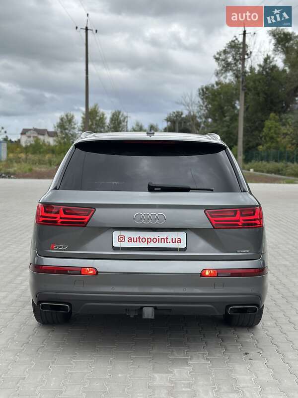 Внедорожник / Кроссовер Audi Q7 2016 в Белогородке