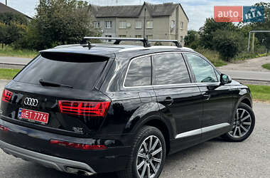 Позашляховик / Кросовер Audi Q7 2017 в 
