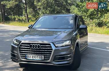 Внедорожник / Кроссовер Audi Q7 2016 в Славуте