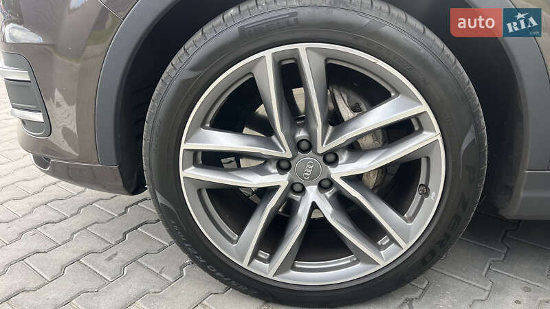 Позашляховик / Кросовер Audi Q7 2015 в Черкасах