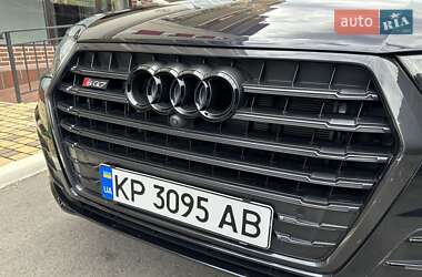 Внедорожник / Кроссовер Audi Q7 2016 в 