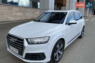 Внедорожник / Кроссовер Audi Q7 2016 в 