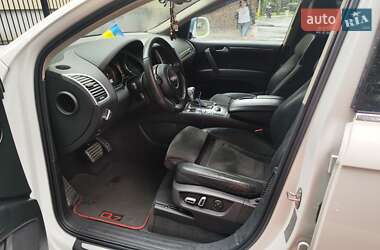 Позашляховик / Кросовер Audi Q7 2013 в 