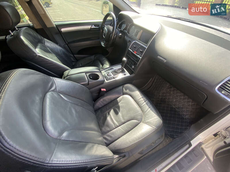 Внедорожник / Кроссовер Audi Q7 2007 в Киеве