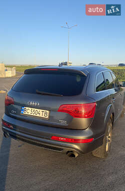 Внедорожник / Кроссовер Audi Q7 2015 в 
