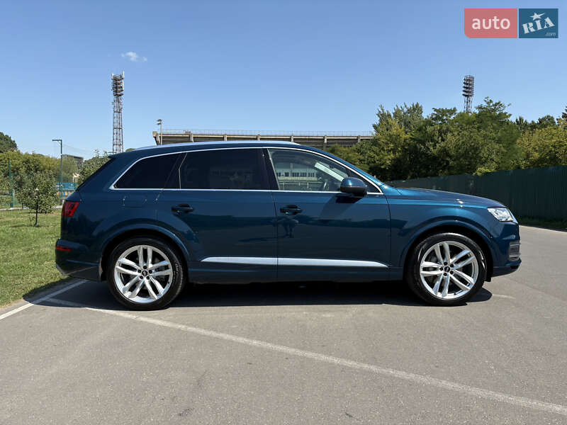 Внедорожник / Кроссовер Audi Q7 2017 в Ивано-Франковске