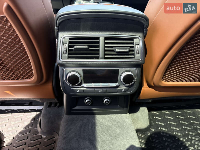 Внедорожник / Кроссовер Audi Q7 2017 в Ивано-Франковске