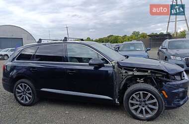 Внедорожник / Кроссовер Audi Q7 2018 в 