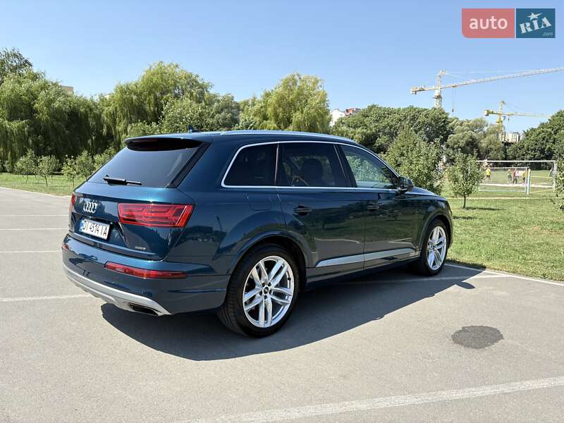 Внедорожник / Кроссовер Audi Q7 2017 в Ивано-Франковске