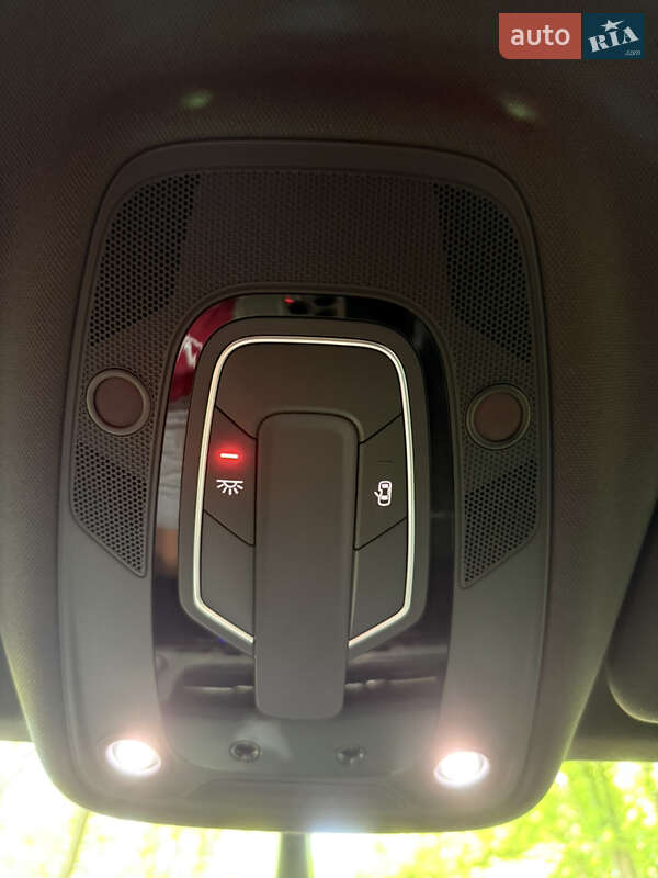 Внедорожник / Кроссовер Audi Q7 2016 в Баре