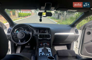 Внедорожник / Кроссовер Audi Q7 2014 в 