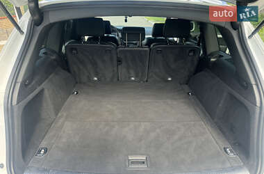 Внедорожник / Кроссовер Audi Q7 2014 в 