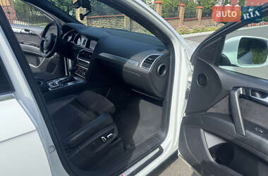Внедорожник / Кроссовер Audi Q7 2014 в 