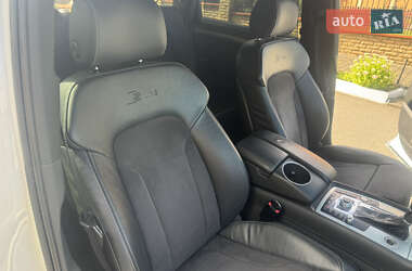 Внедорожник / Кроссовер Audi Q7 2014 в 