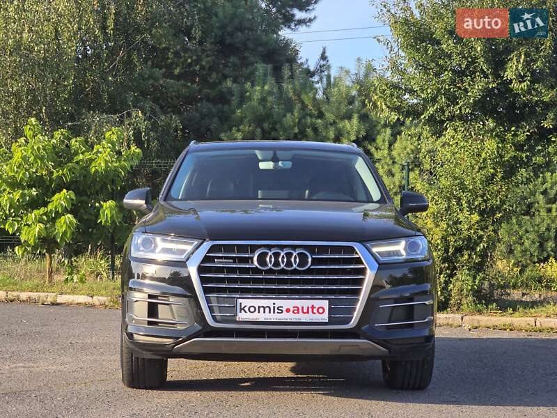 Позашляховик / Кросовер Audi Q7 2016 в Хмельницькому