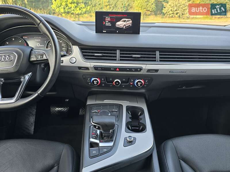 Позашляховик / Кросовер Audi Q7 2016 в Хмельницькому