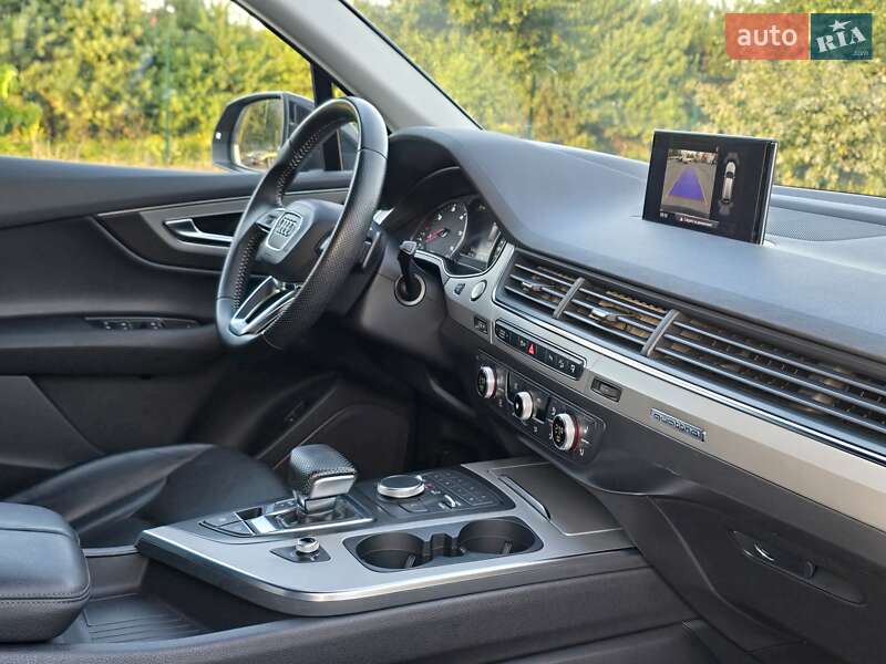 Позашляховик / Кросовер Audi Q7 2016 в Хмельницькому