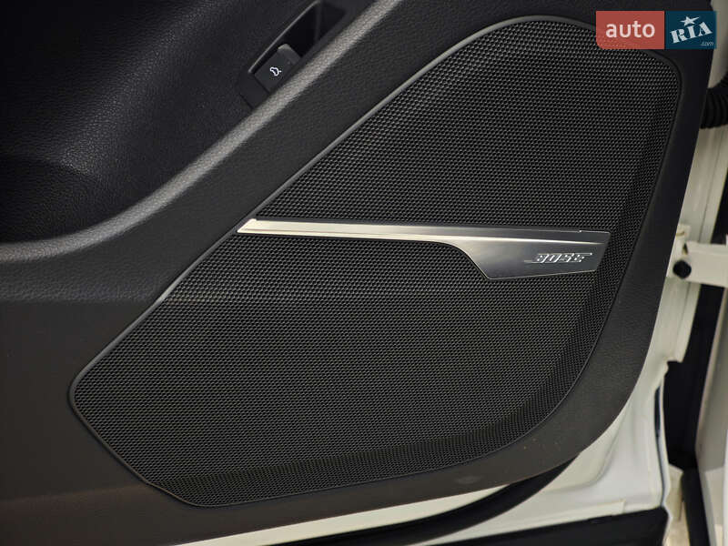 Позашляховик / Кросовер Audi Q7 2016 в Дубні