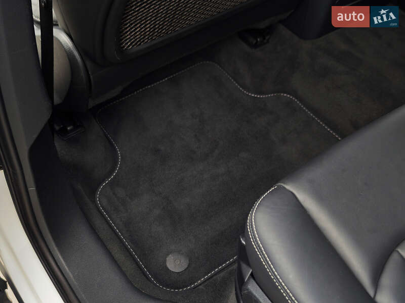 Позашляховик / Кросовер Audi Q7 2016 в Дубні