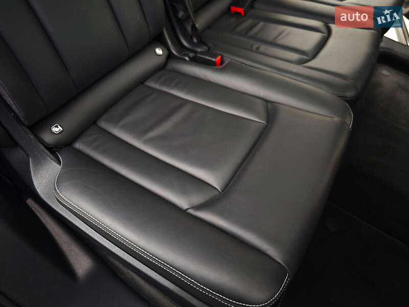 Позашляховик / Кросовер Audi Q7 2016 в Дубні